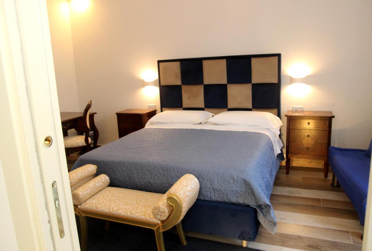 Pompei Luxury Suite ภายนอก รูปภาพ