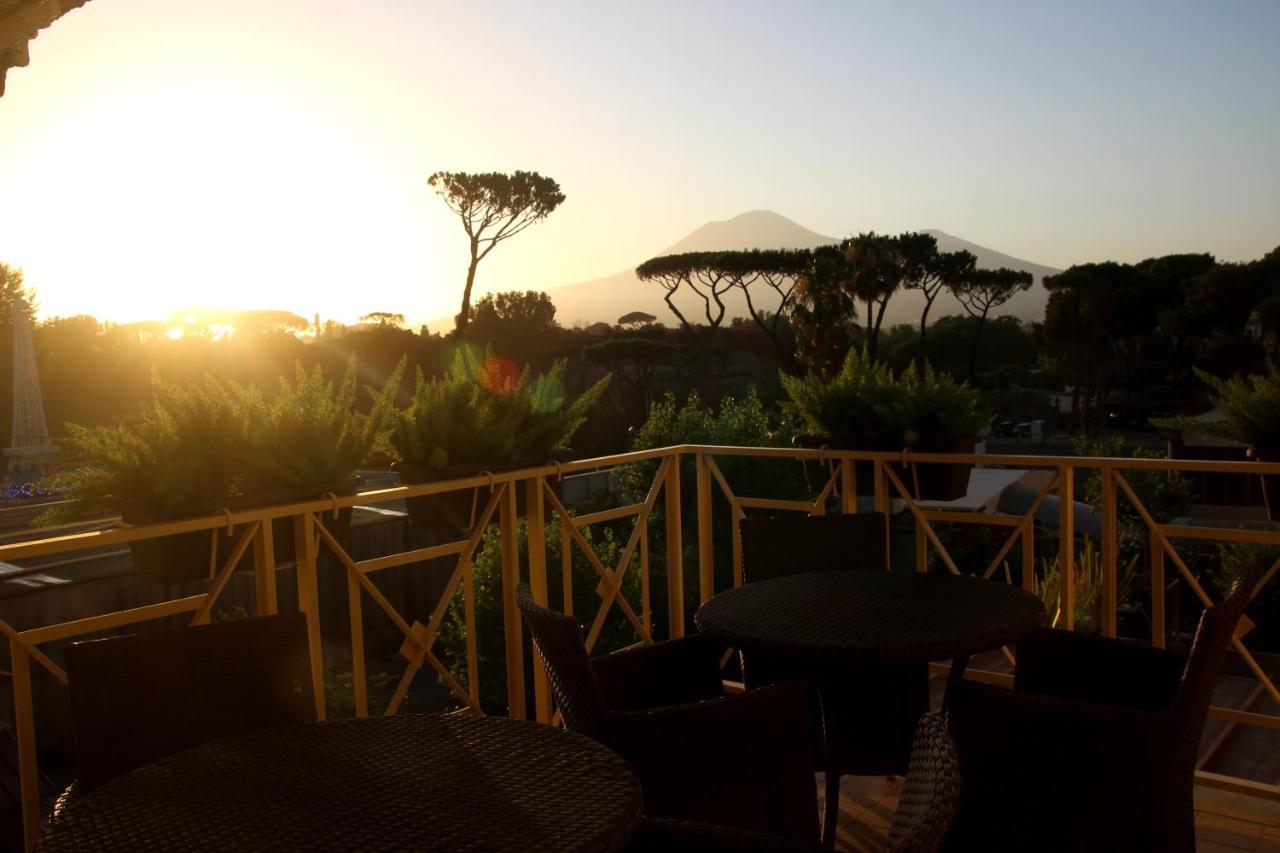 Pompei Luxury Suite ภายนอก รูปภาพ